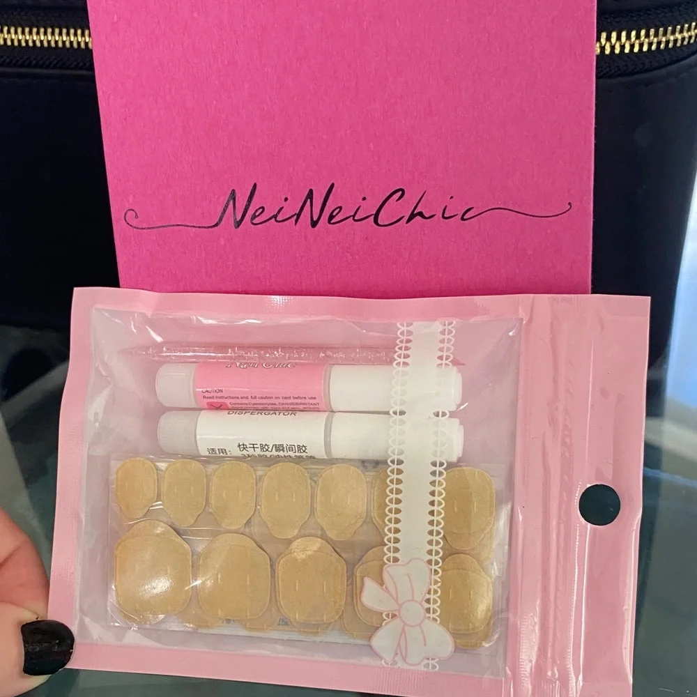 Pink Rhinestone Press-On Nails - Picture 3 of 4